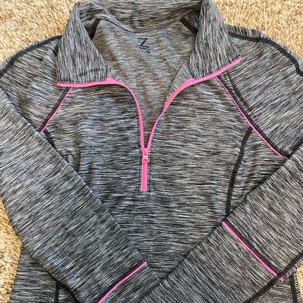 EUC Zella quarter zip